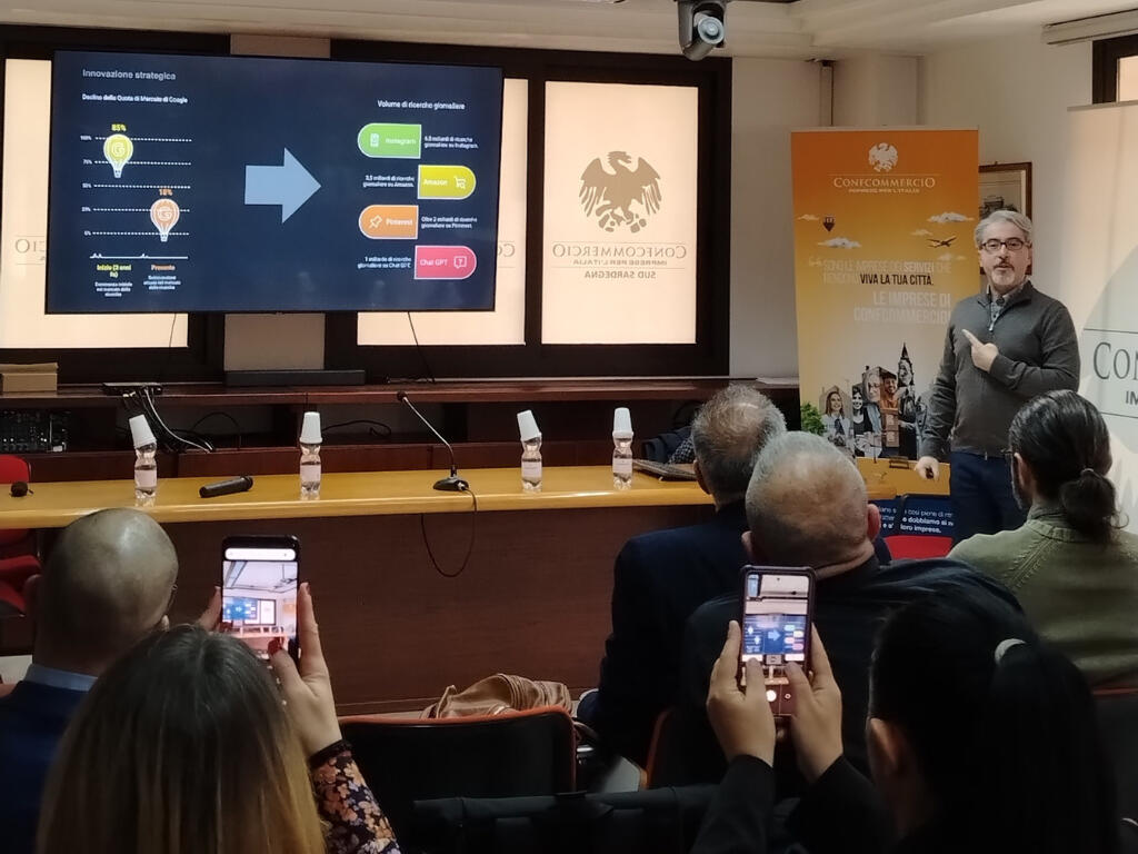 Simone Dongu presenting on integrating emerging technologies in business to the Chamber of Commerce in Italy, 2025